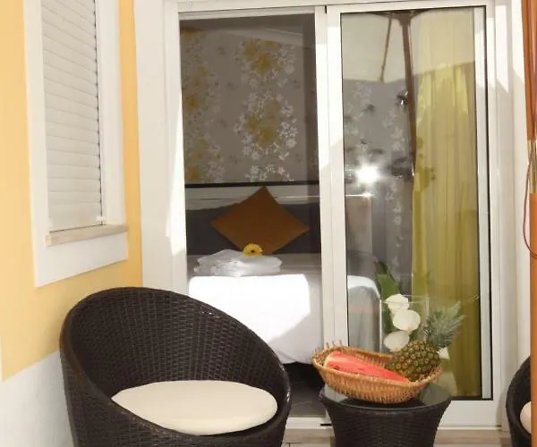 Апартаменты Ferhouse Dreams Назаре